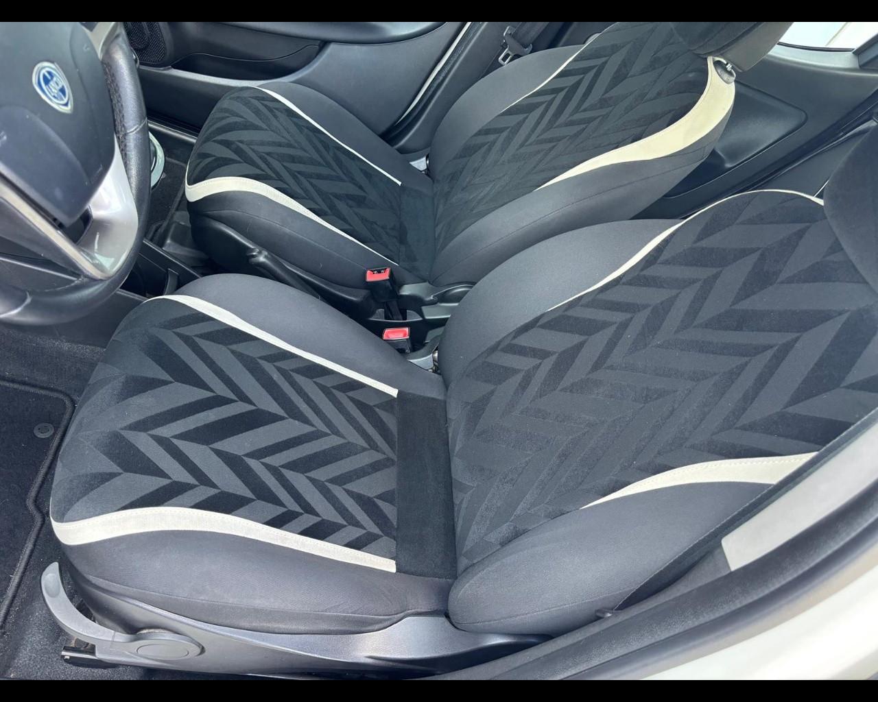 LANCIA Ypsilon III 2015 - Ypsilon 1.2 Silver 69cv
