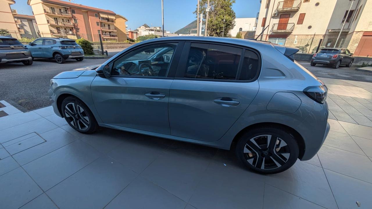NEW Peugeot 208 EDITION NUOVO MOTORE TURBO A CATENA NO CINGHIA !!