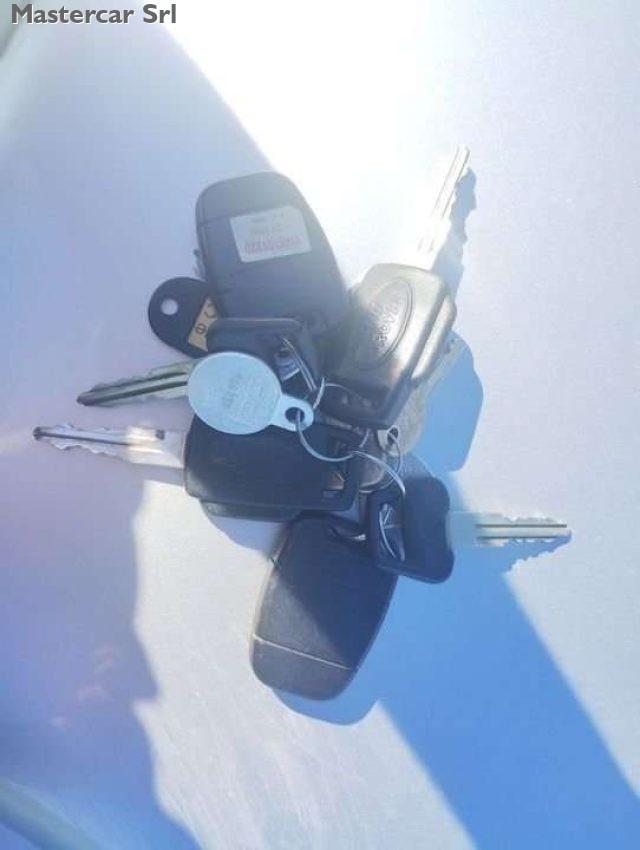 LAND ROVER Defender 90 2.4 td S 122cv - 4 POSTI - A/C clima - ZA461YC