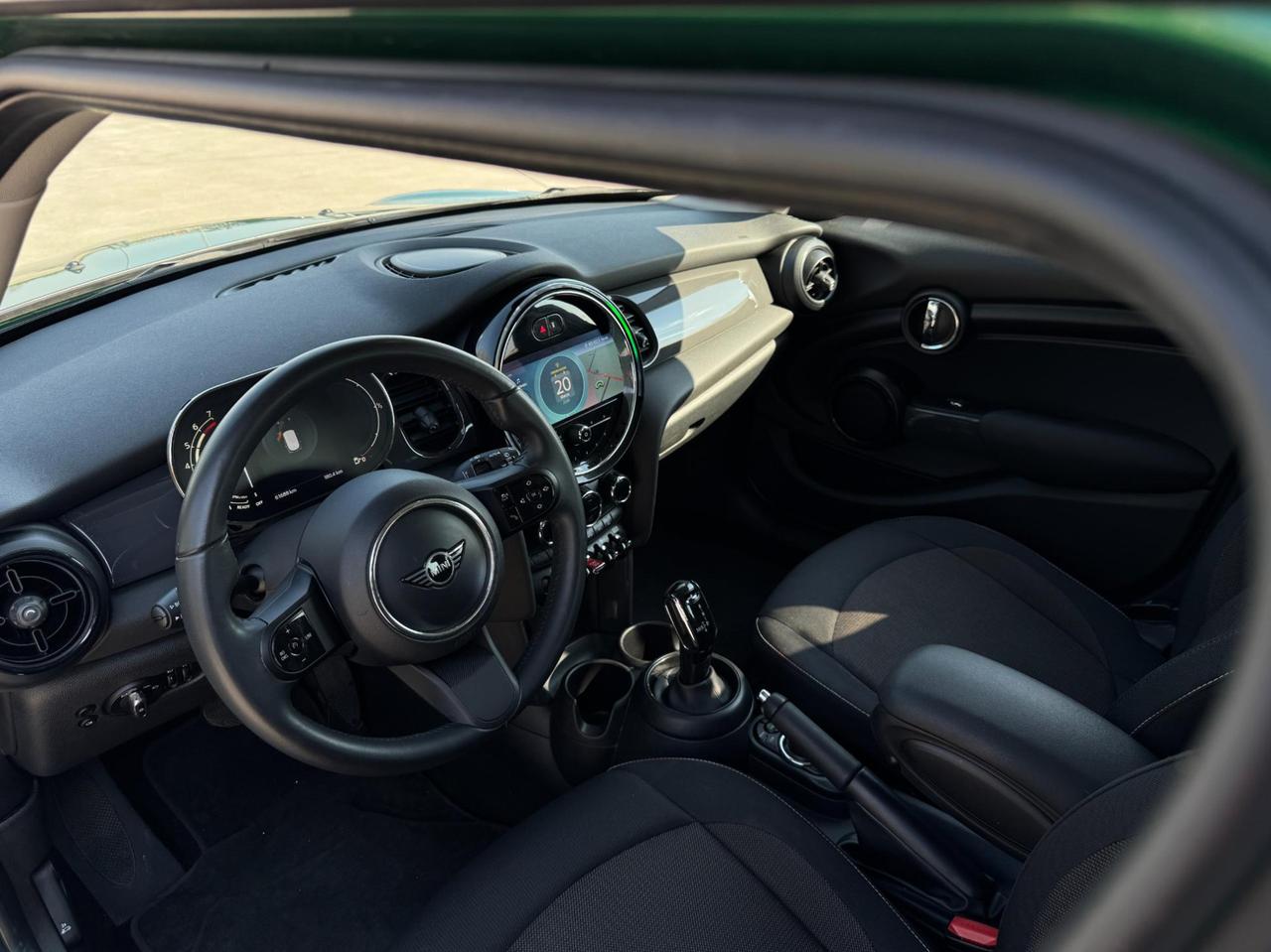 Mini 5 Porte One Essential 1.5 Twin Power Turbo 102cv Steptronic