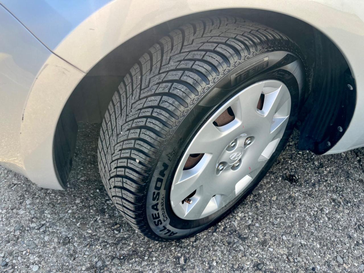 Hyundai i20 1.2GPL 2013 139.000km bombole revisionate fino all 2033