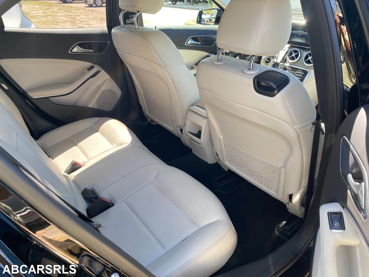 MERCEDES - Classe GLA - GLA 200 d Automatic 4Matic
