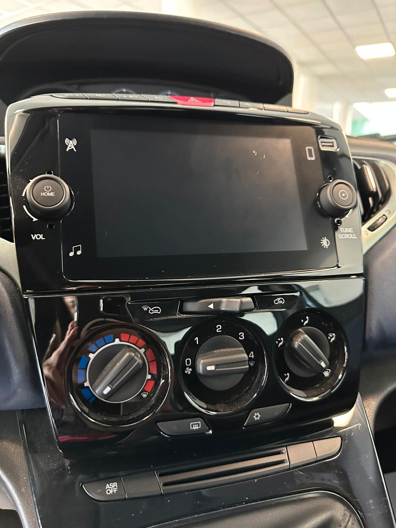 Lancia Ypsilon 1.0 Hybrid Platino 2024 FULL OPTIONAL