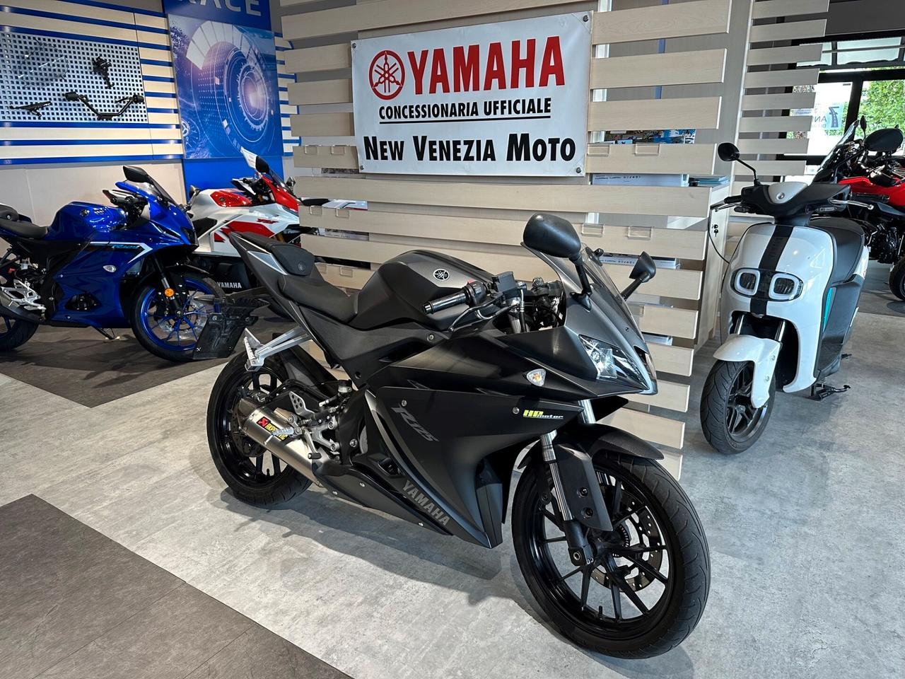 Yamaha YZF R125 - 2017