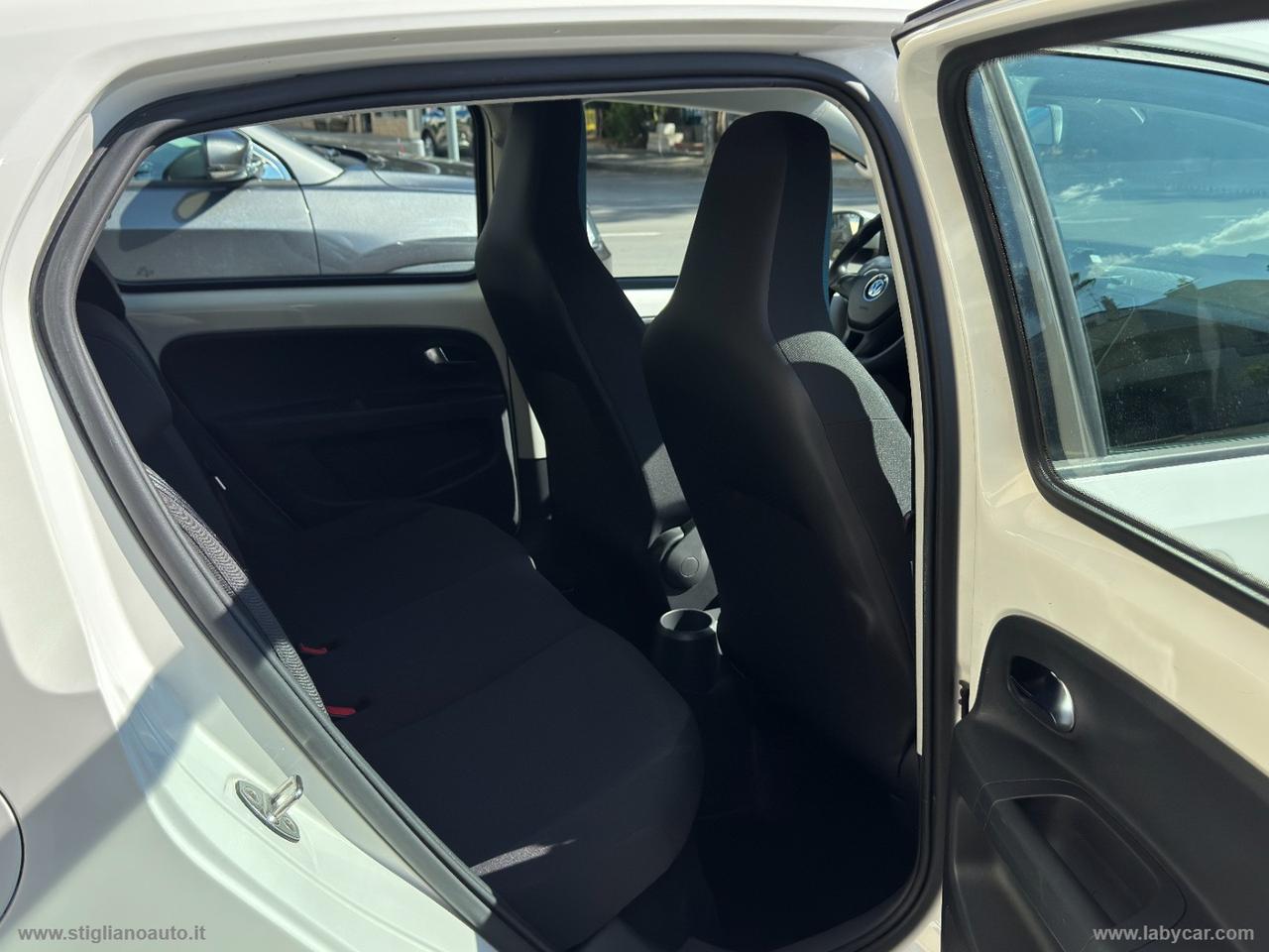 VOLKSWAGEN 1.0 5p. eco move up! BMT IN ARRIVO