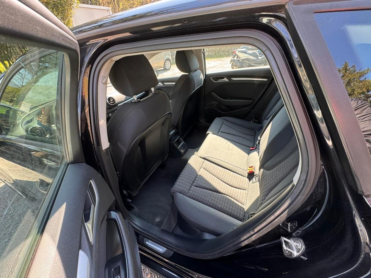 Audi A3 SPB 1.6TDI AMBITION 105CV GARANZIA 1 ANNO