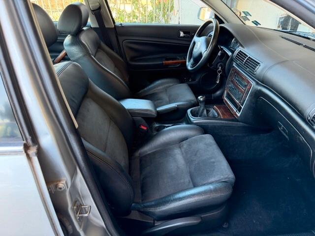 Volkswagen Passat 2.0 cat Highline