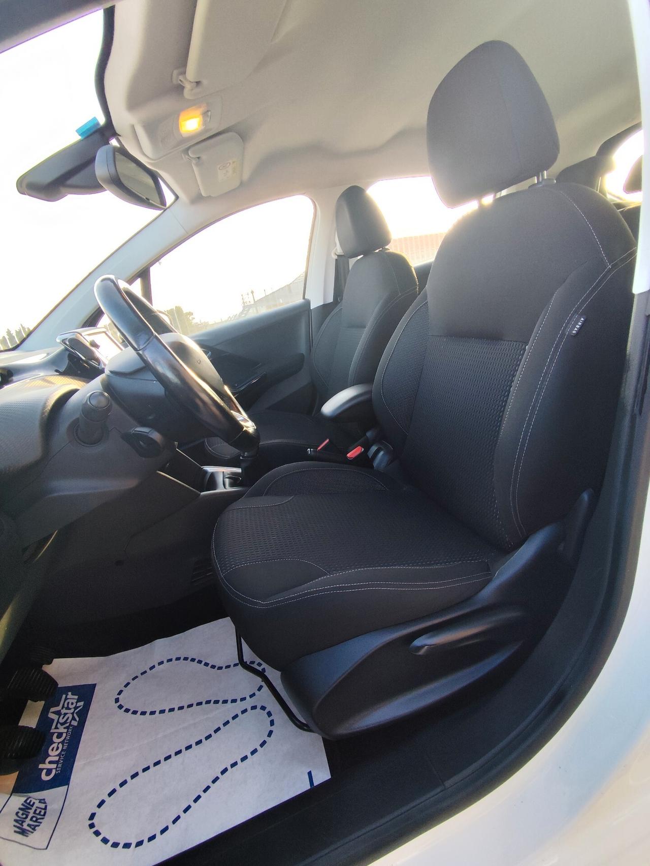 Peugeot 208 BlueHDi 75 5 porte Allure