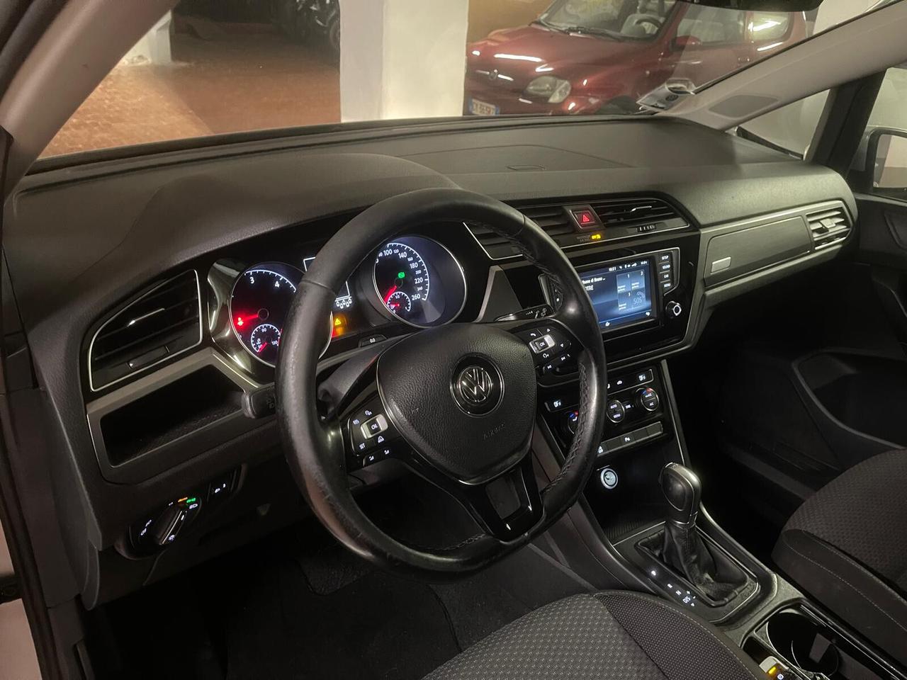 Volkswagen Touran 1.6 TDI 115 CV SCR DSG Executive BlueMotion Tech.