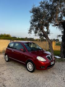 Lancia Ypsilon 1.2 Argento xfetta in tutto!!!