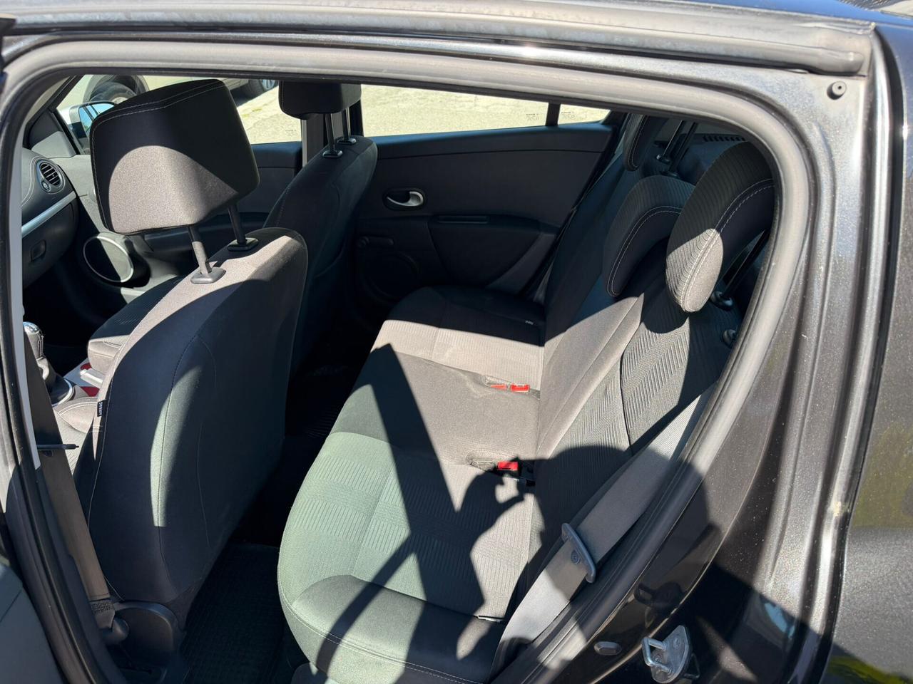 Renault Clio 1.2 16V 5 porte Dynamique