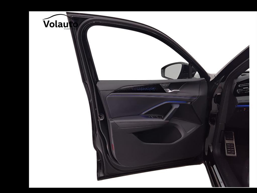 VOLKSWAGEN Tiguan III 2024 - Tiguan 2.0 tdi R-Line 150cv dsg