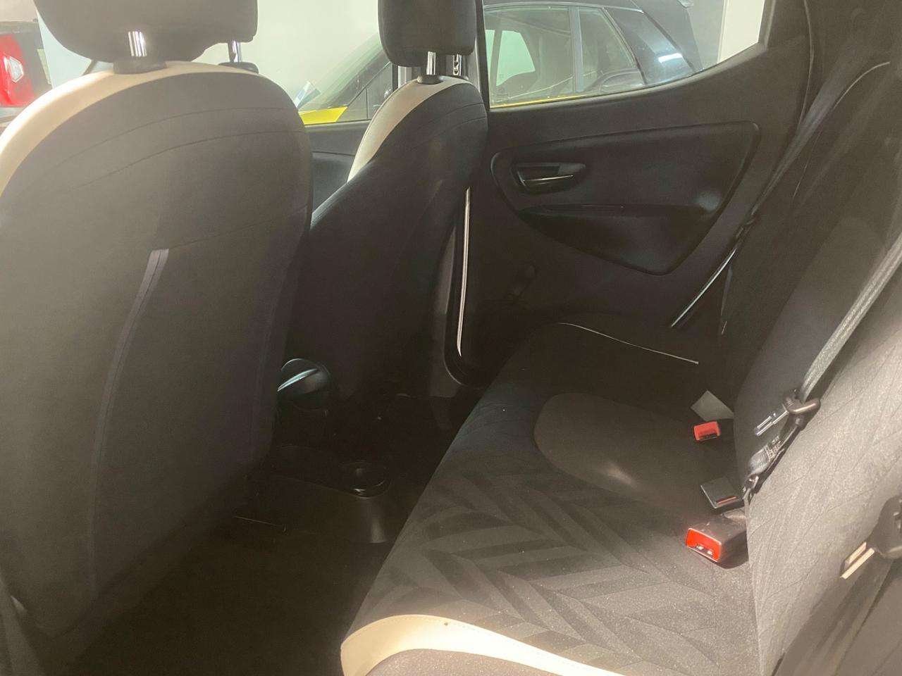 Lancia Ypsilon 1.2 69 CV 5 porte Silver