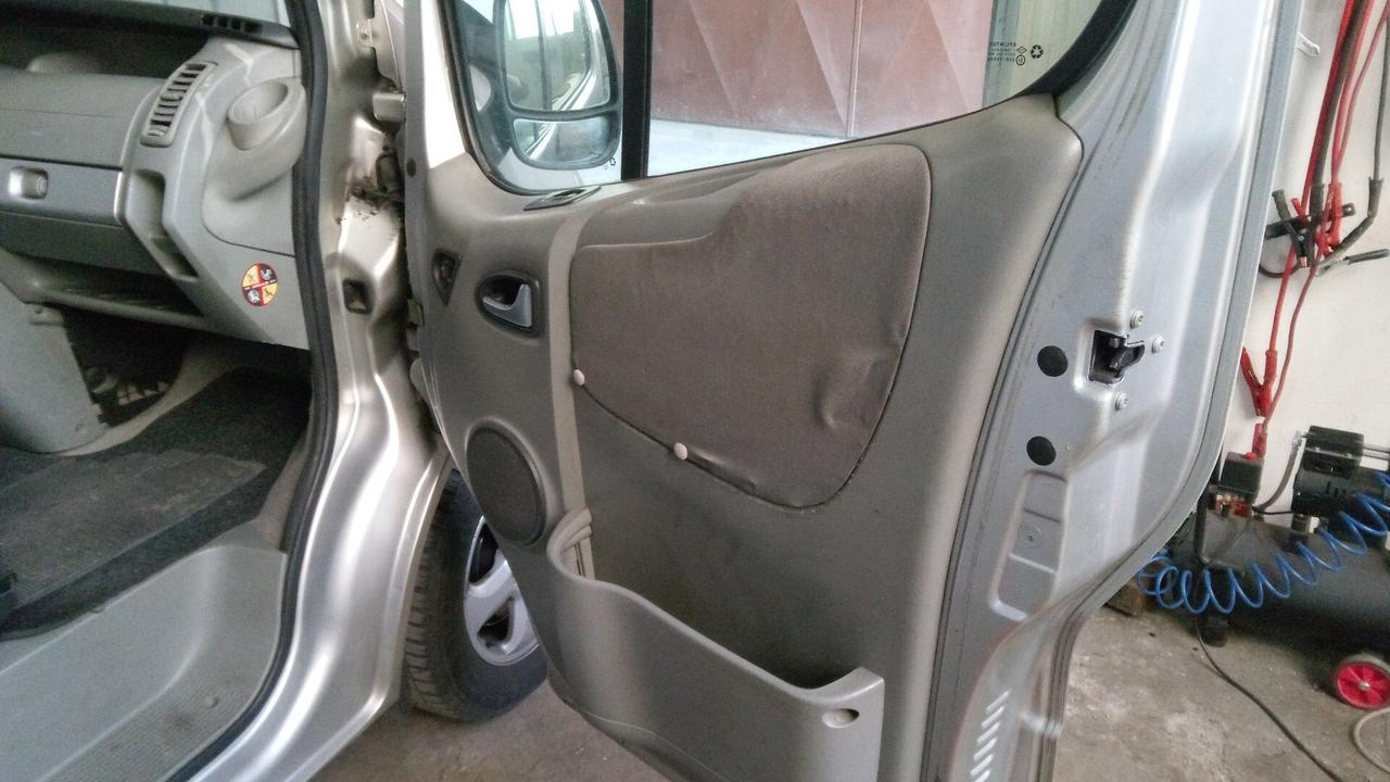Renault Trafic 2.5 dCi/150 PC-TN Generation DPF 7 Posti