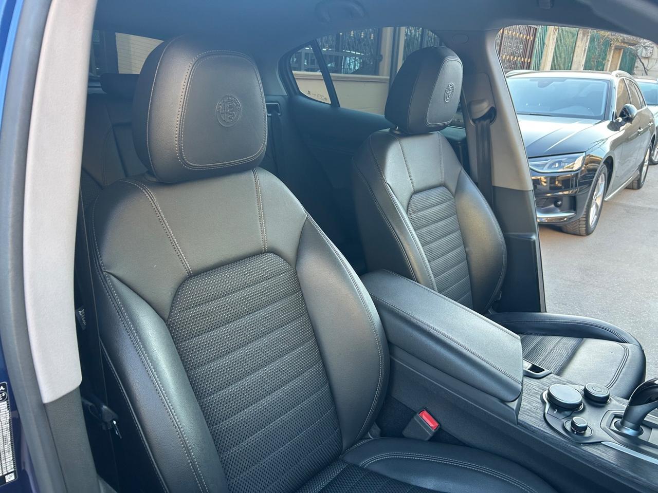 Alfa Romeo Stelvio 2.2 Turbodiesel 190 CV AT8 RWD Executive