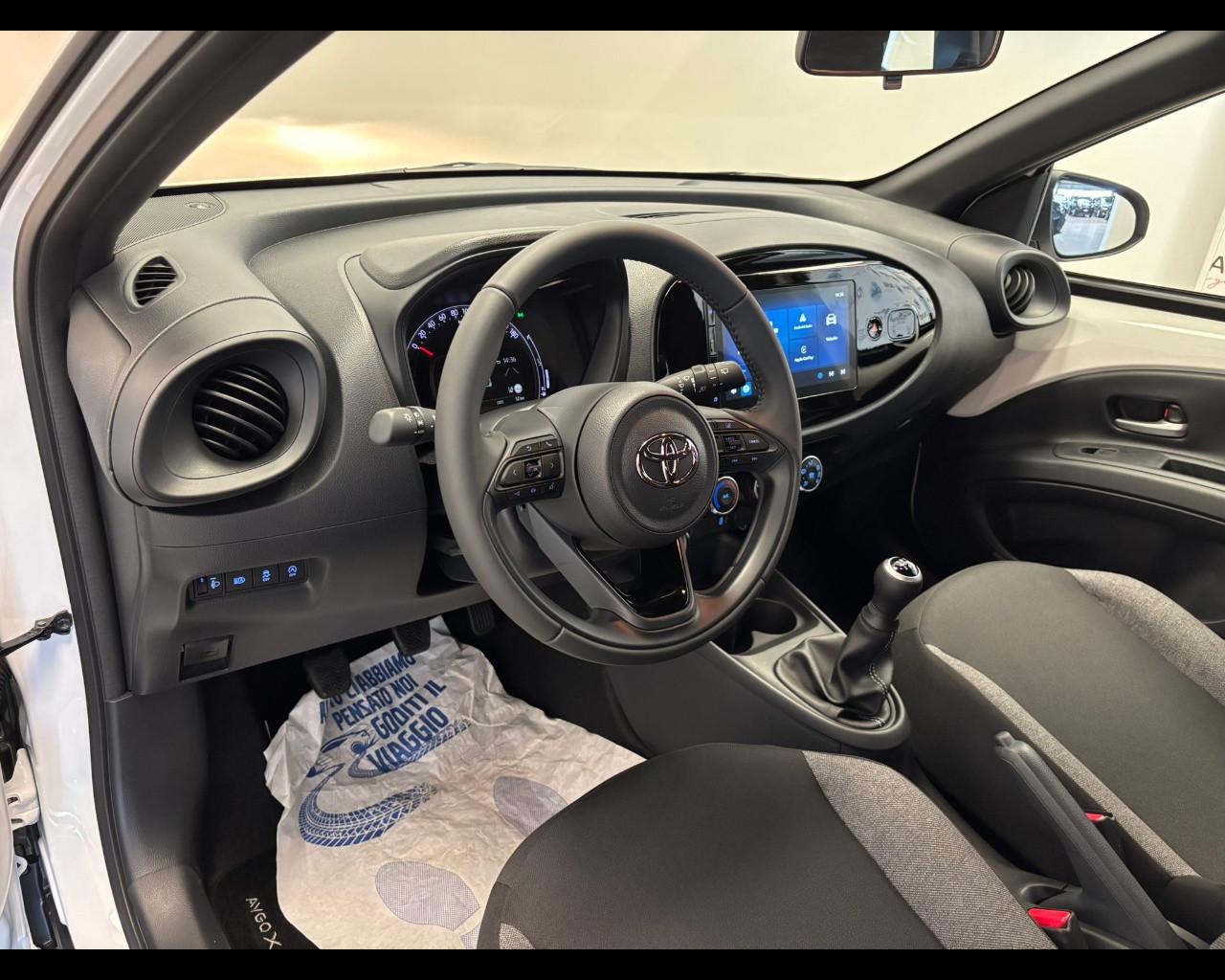 TOYOTA Aygo X - Aygo X 1.0 Active 72cv