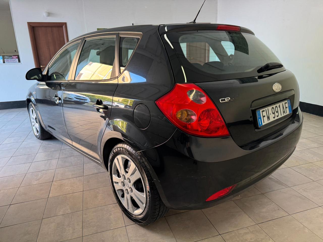 Kia Ceed cee'd 1.4 109CV 5p. LX