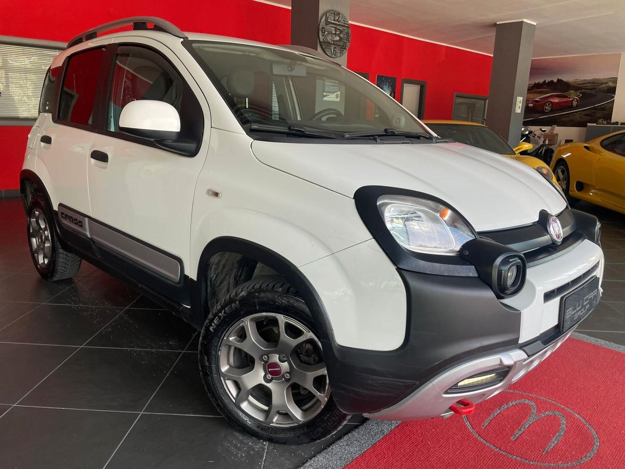FIAT PANDA CROSS 1.3MJT 4x4 75cv GANCIO TRAINO
