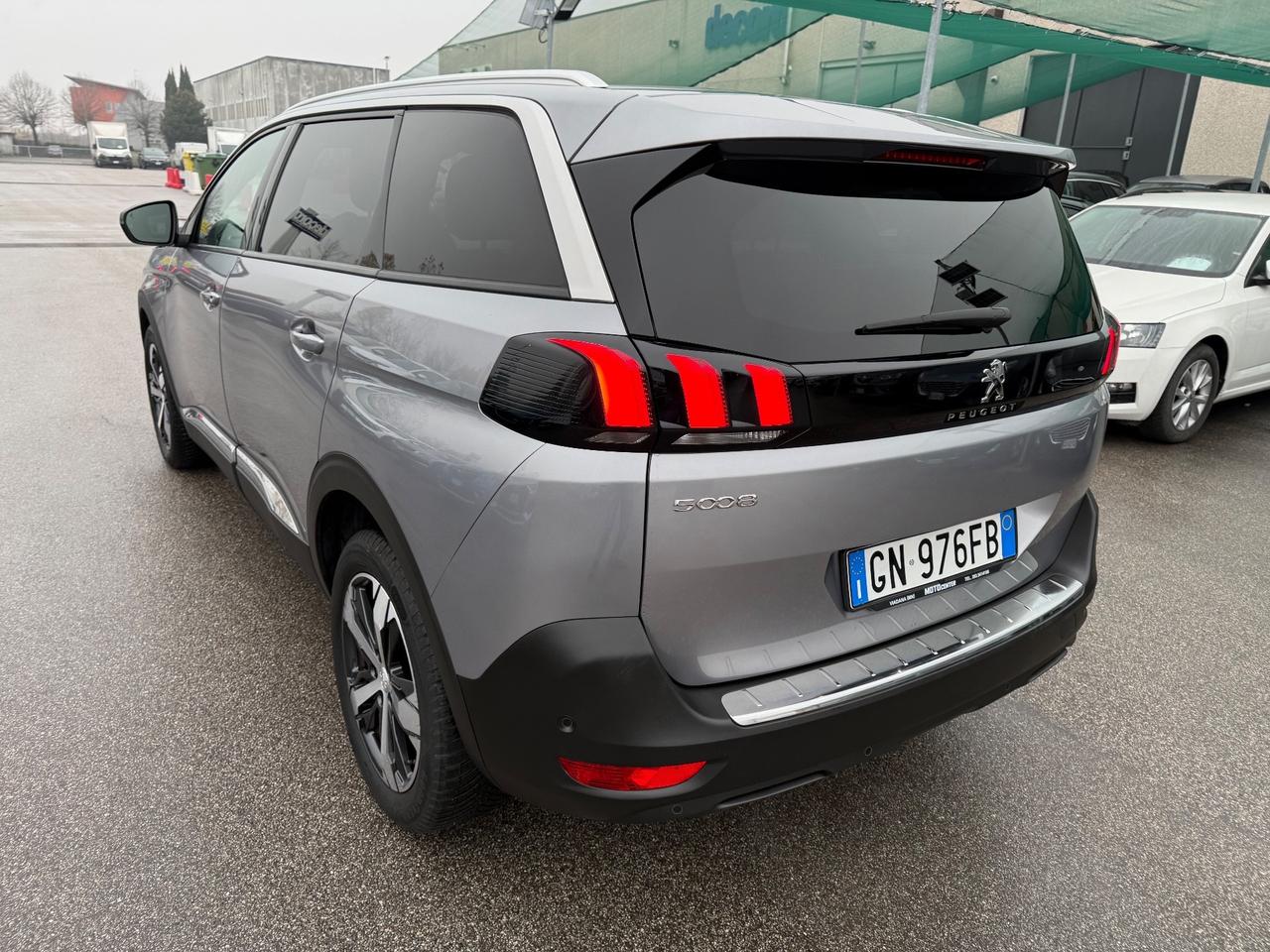 Peugeot 5008 1.5 130 Cv 7 POSTI EAT8 Allure Pack