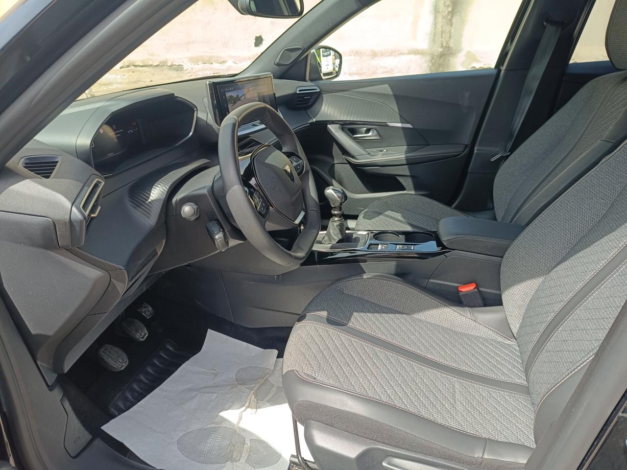 Peugeot 2008 PureTech 100 S&S Allure