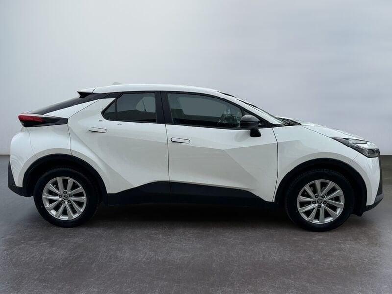 Toyota C-HR 1.8 HV E-CVT Active