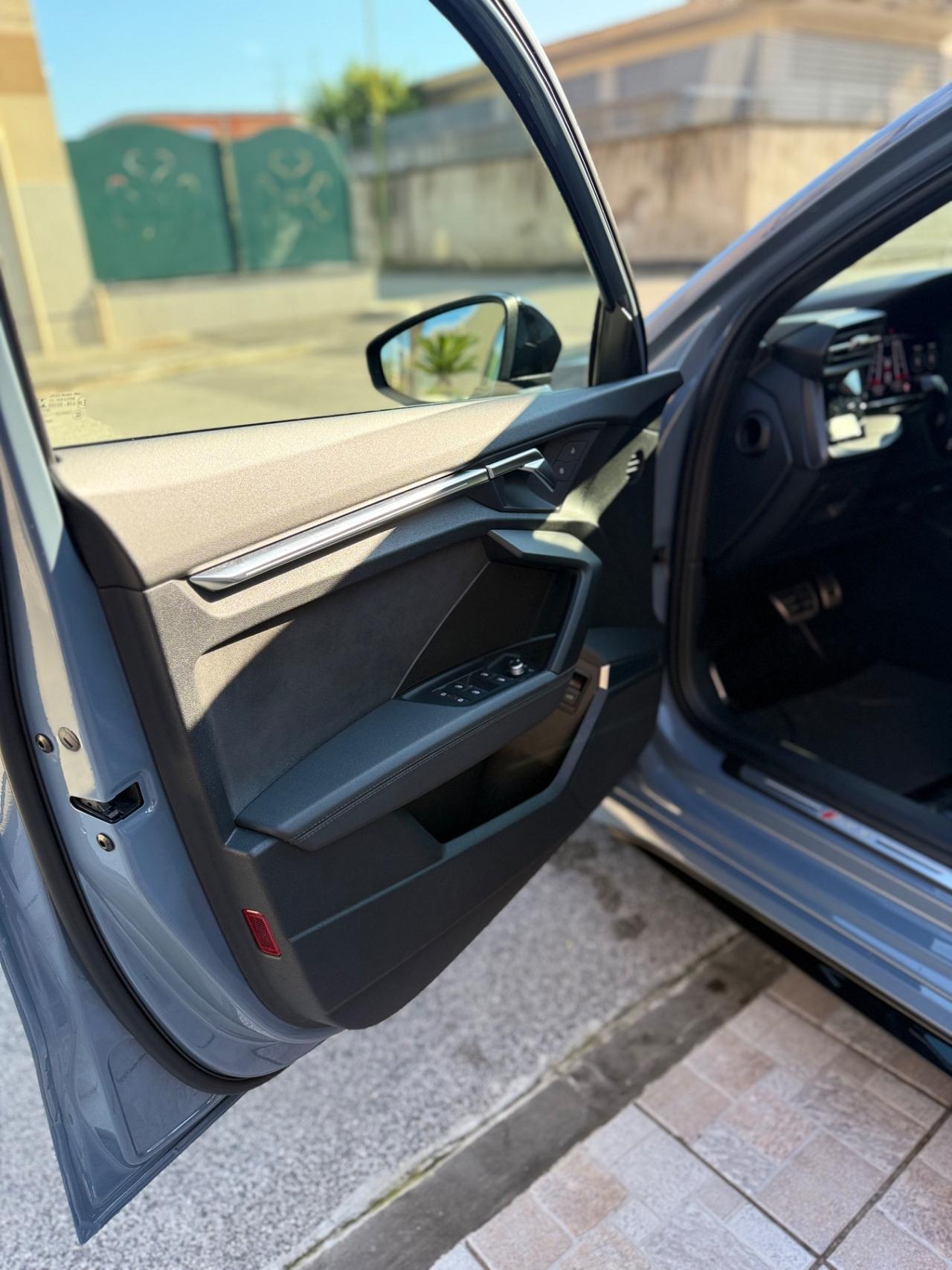 Audi A3 RS 3 SPB TFSI quattro S tronic