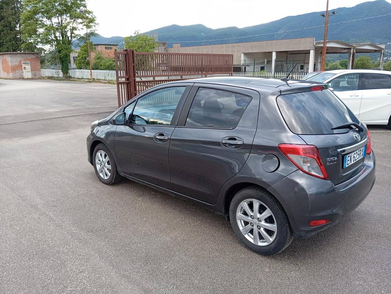 Yaris 1.3 5 porte Lounge "KM CERTIFICATI"
