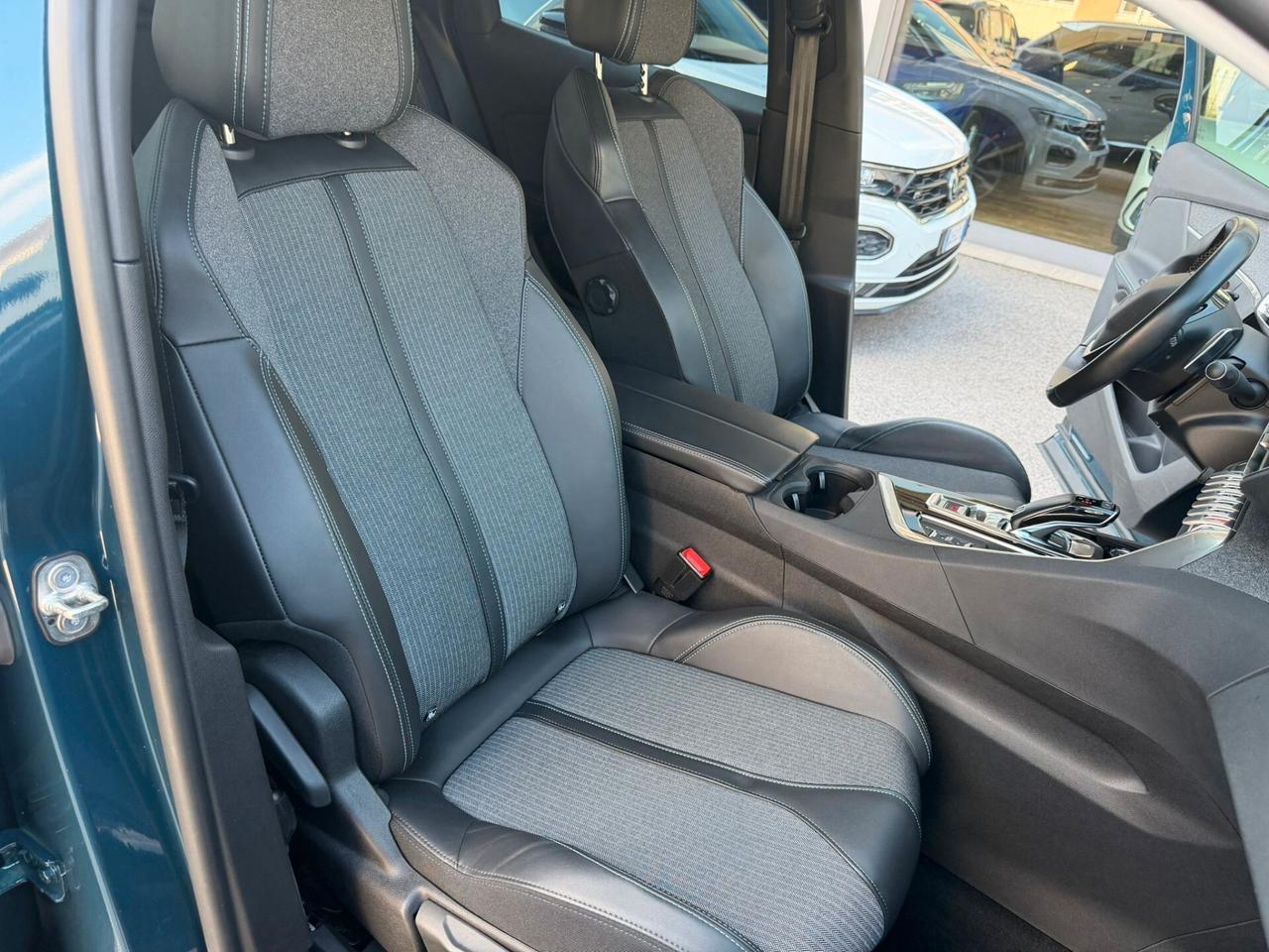 Peugeot 3008 1.5 BlueHDi 130 EAT8 Allure Pack