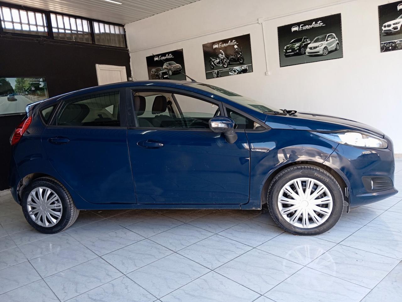 Ford Fiesta 1.4 benz / GPL 2014 CON GARANZIA