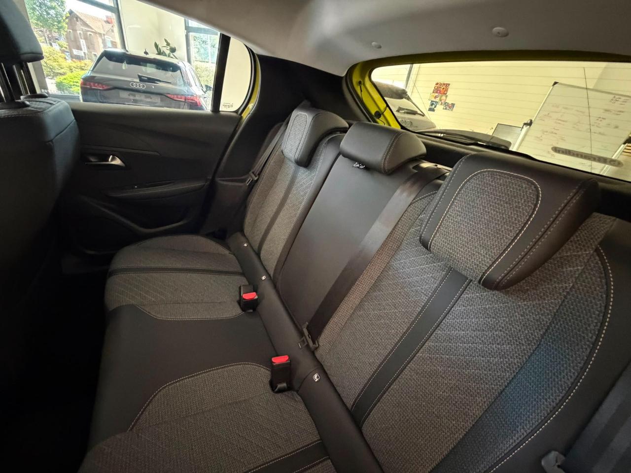 PEUGEOT 208 PureTech 100 S&S 5p. ALLURE