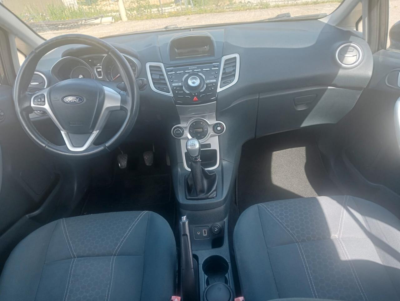 Ford Fiesta Ikon 1.4 TDCi 70CV 5 porte