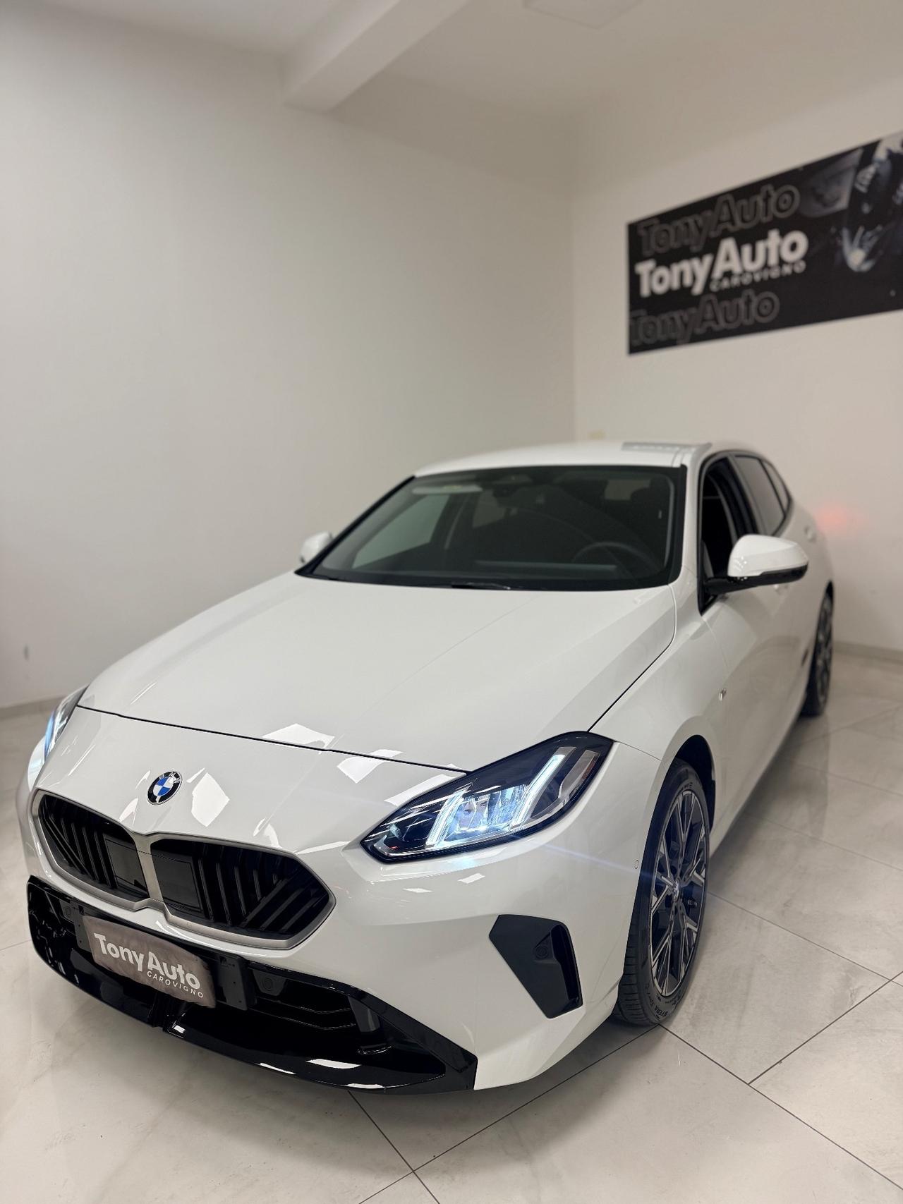 Bmw 118 118d MSport design LUCI SOFFUSE,APPLE CARPLAY,TELECAMERA.NAVI,GARANZIA UFFICIALE 24 MESI