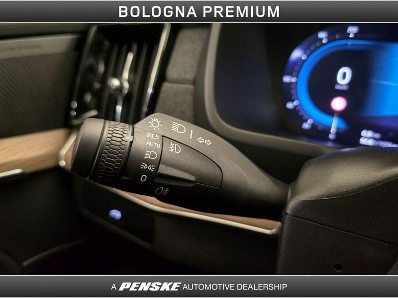 Volvo XC90 XC90 B5 AWD automatico 7 posti Plus Bright