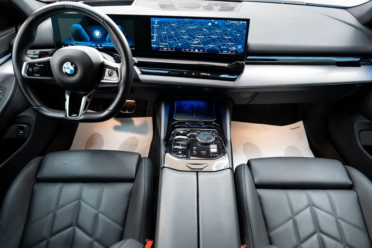 BMW 520d Serie 5 G61 Touring 48V xdrive MSport Pro auto IVA ESPOSTA