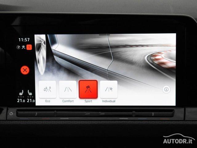 VOLKSWAGEN Golf 2.0 TSI GTI DSG Fari Matrix, Navi, Retrocamera