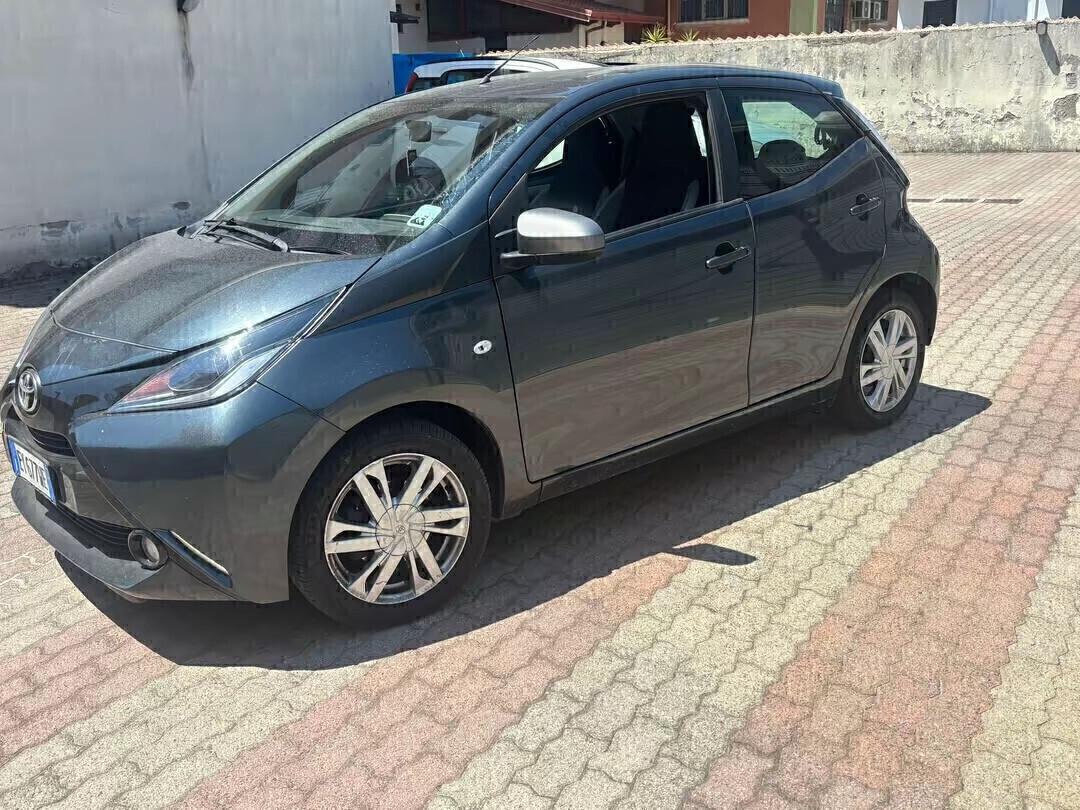 Toyota Aygo X 1.0 VVT-i 72 CV 5 porte Lounge
