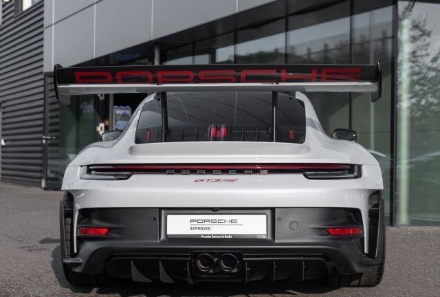 Porsche 911 GT3 RS Weissach