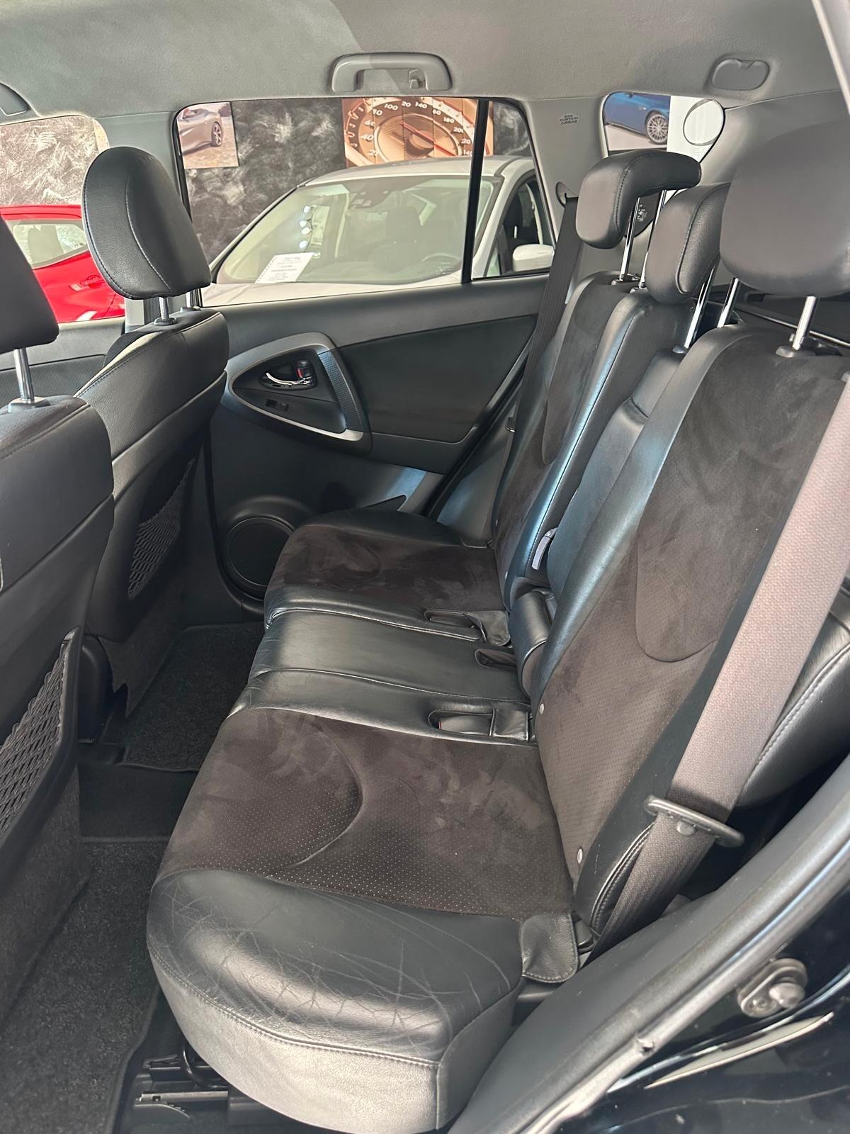 Toyota RAV 4 RAV4 Crossover 2.2 D-4D 150 CV DPF Exclusive