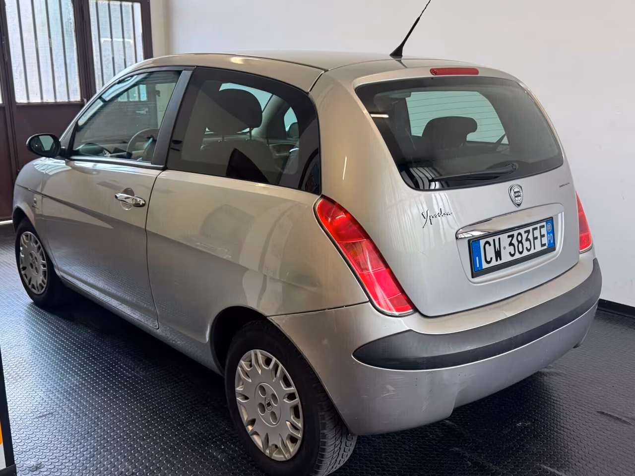 Lancia Ypsilon 1.2 Oro - adatta a neopatentati