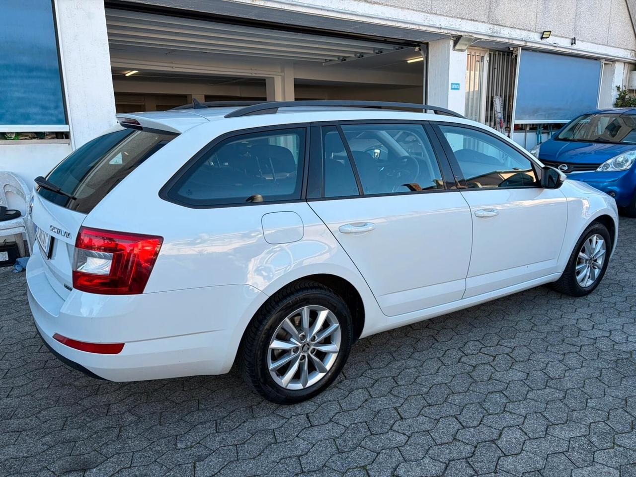 Skoda Octavia 1.4 TSI DSG Wagon Ambition G-Tec