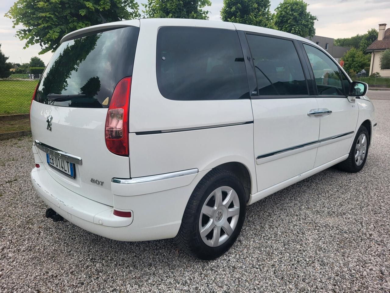 Peugeot 807 2.2 HDi 170CV