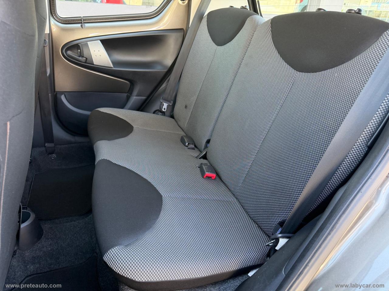 TOYOTA Aygo 1.0 12V VVT-i 5p. Active Connect