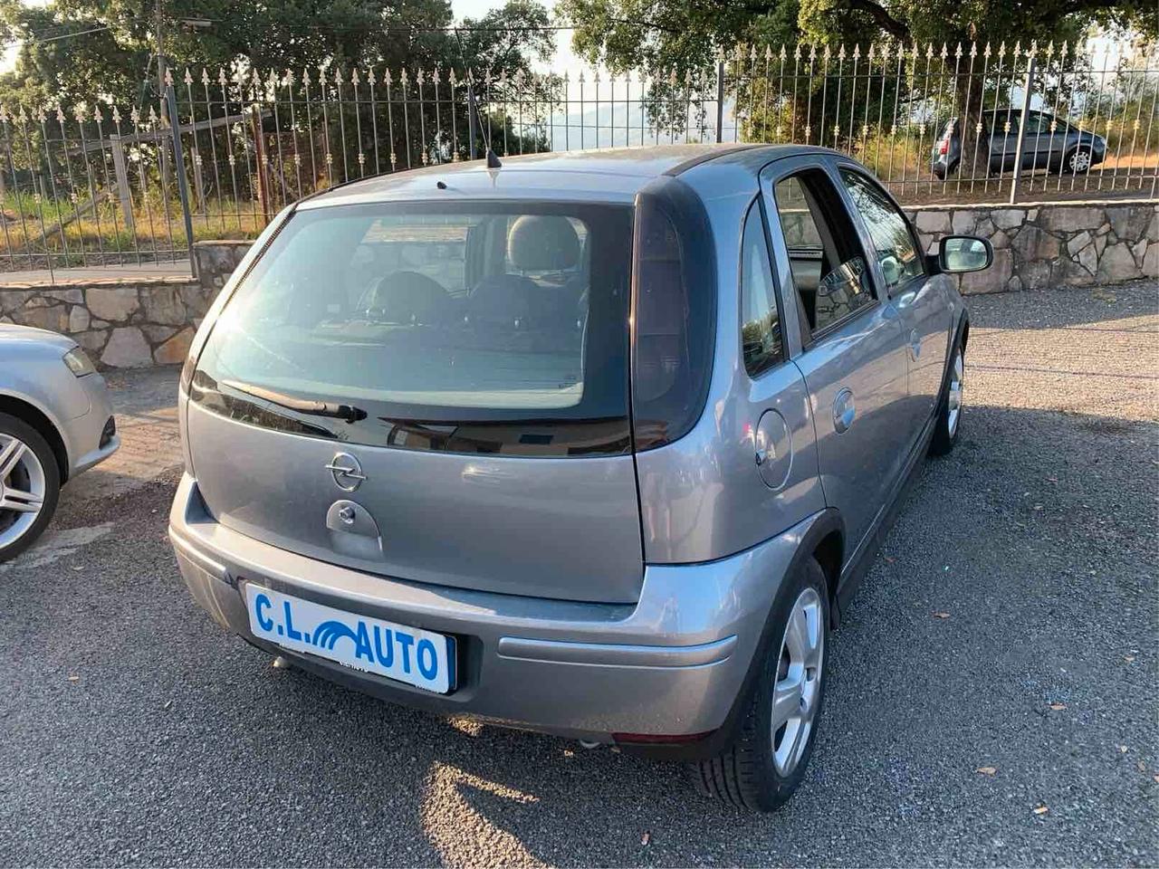 Opel Corsa 1.2i