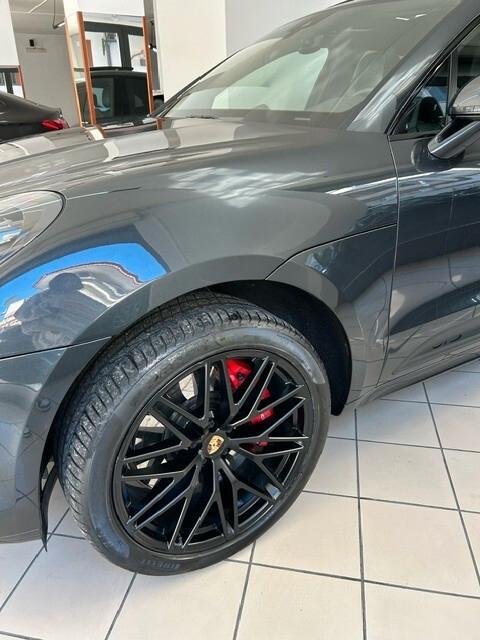 Porsche Macan 2.9 Turbo 440cv pdk