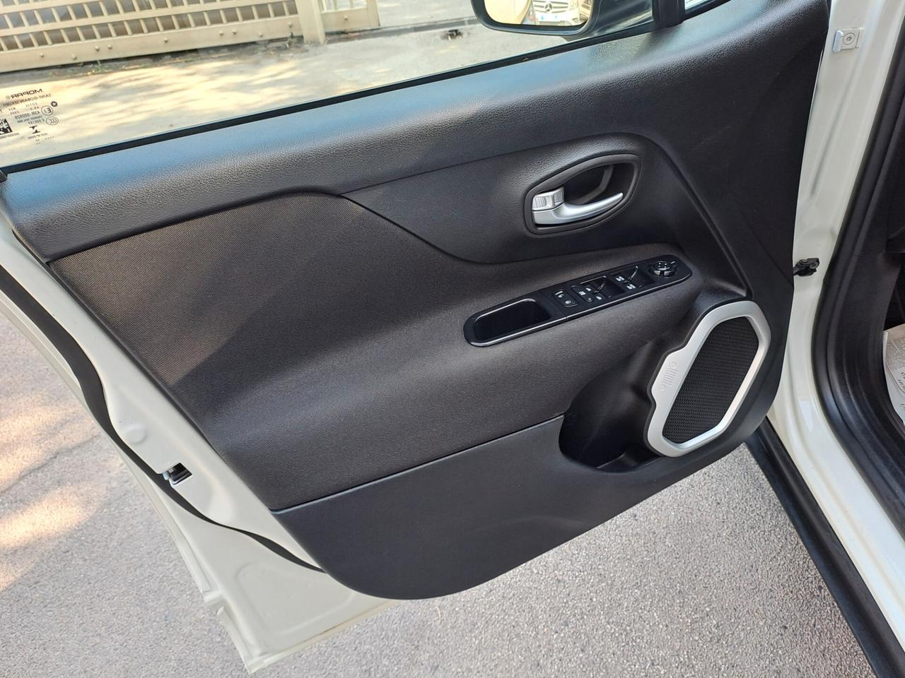 Jeep Renegade 1.6 Mjt 105 CV Longitude