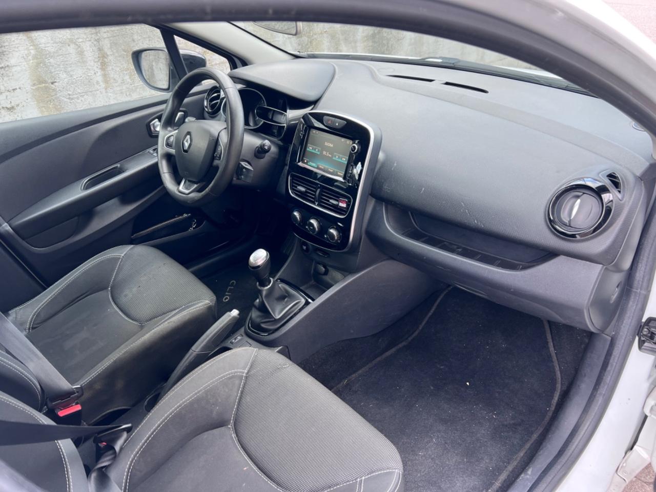 Renault Clio dCi 8V 75 CV 5 porte Moschino Life