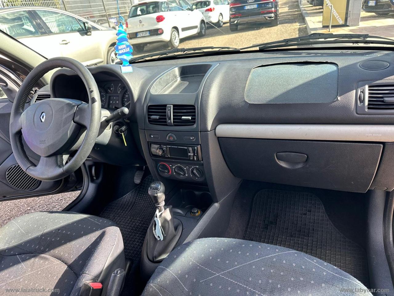 RENAULT Clio 1.2 5p.