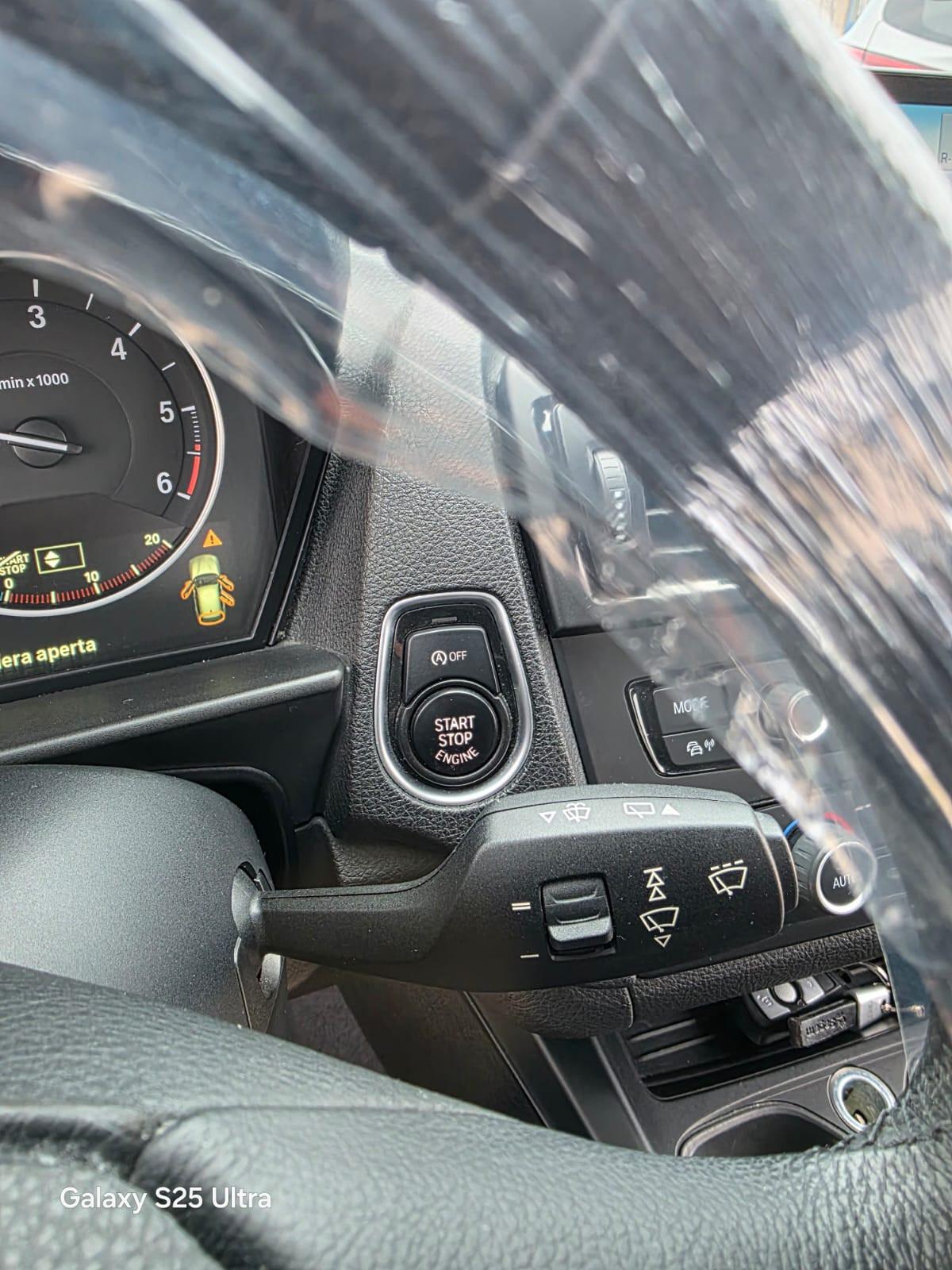 Bmw 118d Unique 2014 BMW SERVICE