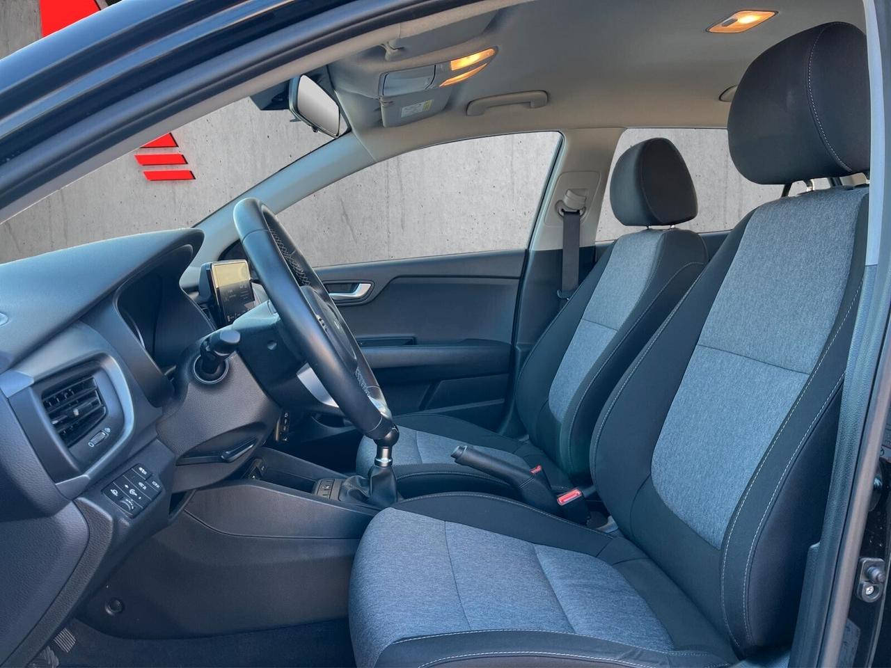 Kia Stonic 1.2 Urban Smart Pack 84 Cv