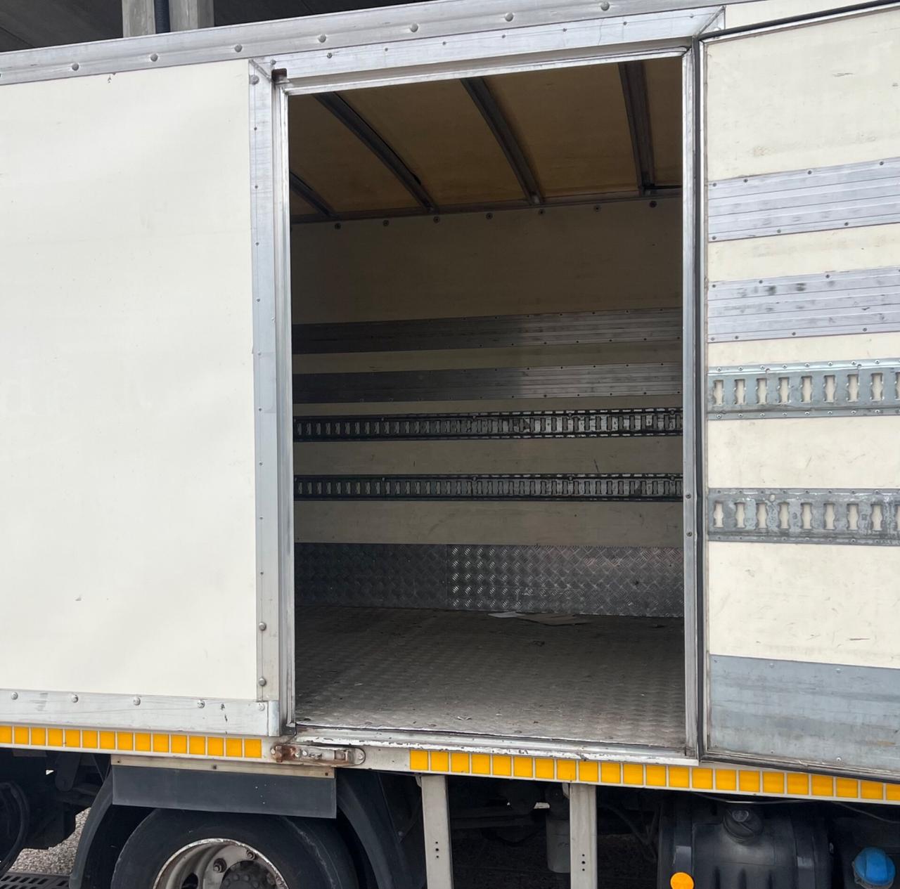 Iveco EUROCARGO 75 E 14 CON SPONDA IDRAULICA